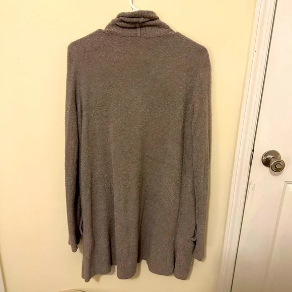 Barefoot Dreams cardigan - Picture 2 of 3